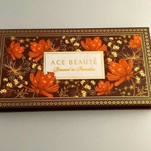 Ace Beaute Contour and Bronzer Palette